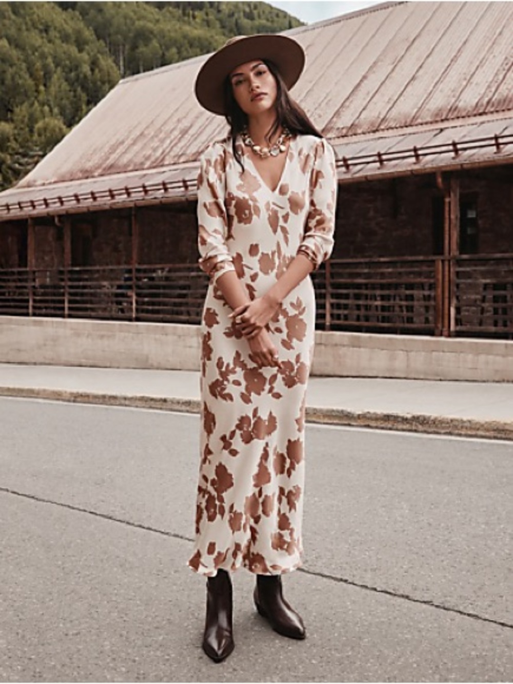 NWT LOFT Western Satin Cream & Brown Floral V-Neck Maxi Dress Size 4